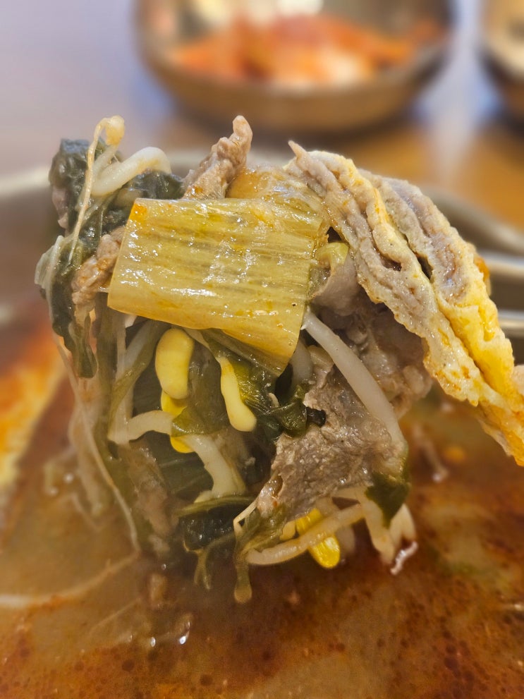  신림 담백한 육전과 칼칼한 소고기국밥의 맛남 24시간 국밥집 '육전국밥 신림점'