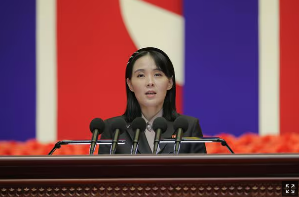 북한 <b>김여정</b>, “대북 전단에 ‘또 일거리 생길 것’”... 오물... 