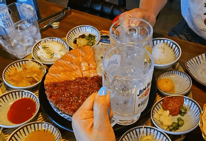  광주 첨단 이자카야 술집 정각 // 광어, 연어, 한우뭉티기, 육회를 한번에