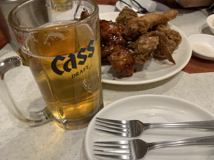  서울 동대문구 전농동 간데메공원 앞 숨겨진 노포 호프집<아론BBQ> (반반치킨, 계란말이)