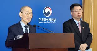 AI 붐에 늘어나는 전력량… 재생에너지 역할 커진다 AI 붐에 늘어나는 전력량… 재생에너지 역할 커진다