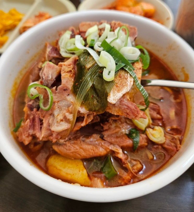  [서래마을 맛집] "청실홍실" 이건 감자탕인가 감자국인가?! (내돈내산 웨이팅 후기)