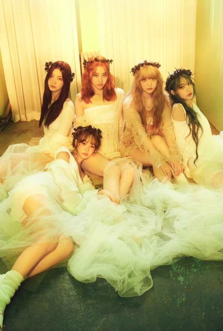 [연예] <b>르세라핌</b>, 日 <b>아마존 뮤직</b> 베스트 아티스트 K-팝 1위 [공식]