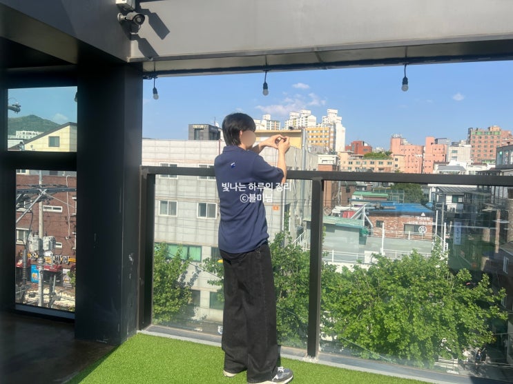 남자 피케셔츠 청량한 아더에러 태그 폴로 티셔츠 네이비