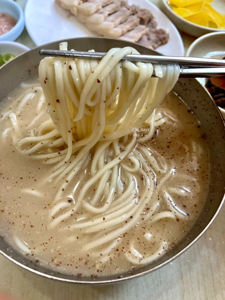  대전역 맛집 신도칼국수, 국물이 매력적인 생면 칼국수
