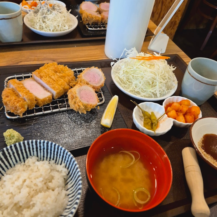 부천 돈카츠 맛집 톤타/ 촉촉한 돈카츠 드시고 싶은 분들께 무조건 추천드리는 부천 맛집/ 아이부터 어른까지 모두 좋아할 돈카츠 맛집 추천 부천 돈카츠 맛집 톤타/ 촉촉한 돈카츠 드시고 싶은 분들께 무조건 추천드리는 부천 맛집/ 아이부터 어른까지 모두 좋아할 돈카츠 맛집 추천