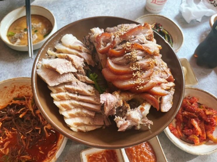  막국수 서비스로 주는 족발 보쌈 진짜 맛있는 기흥구청맛집, 내인생최고의족발