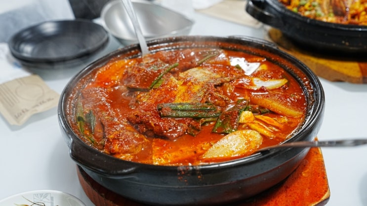  포레스트힐cc 맛집 려원(麗園) 포천 베어크리크cc에서도 아주 가까운 맛집이네요.