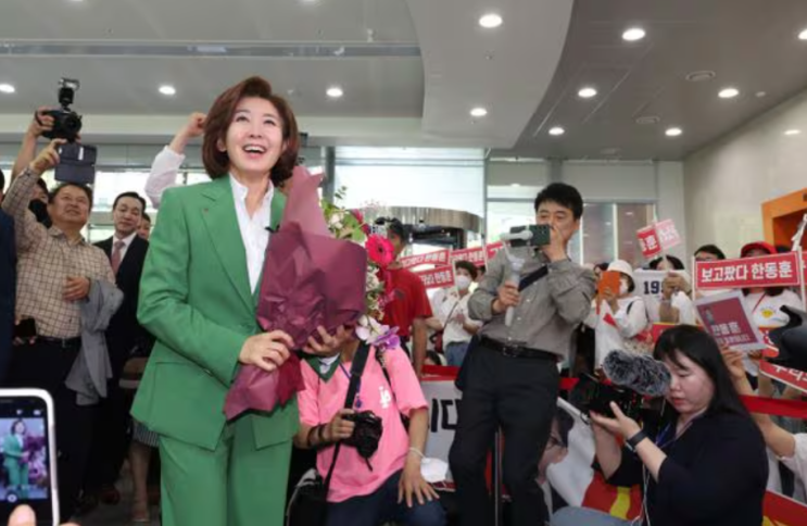 나경원, <b>당대표 출마</b> 선언 "보수재집권 내가 해낼 것"