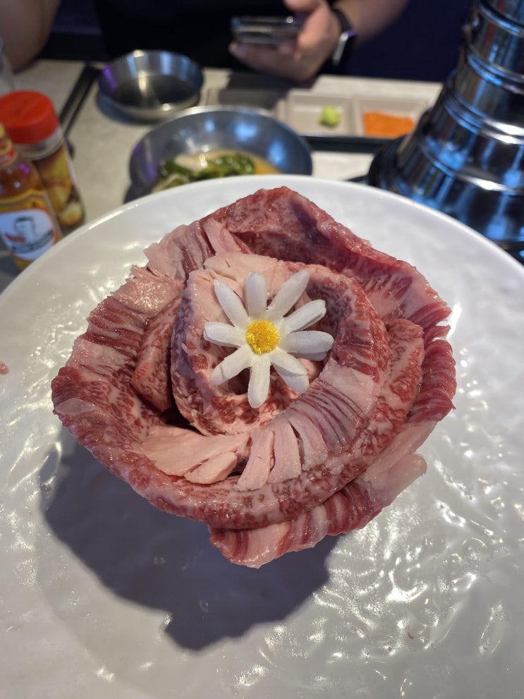  <깔끔함과 자부심이 돋보이는 성수 마블상회> 성수동회식 성수동고깃집 고마블와규 투쁠나인한우 비교