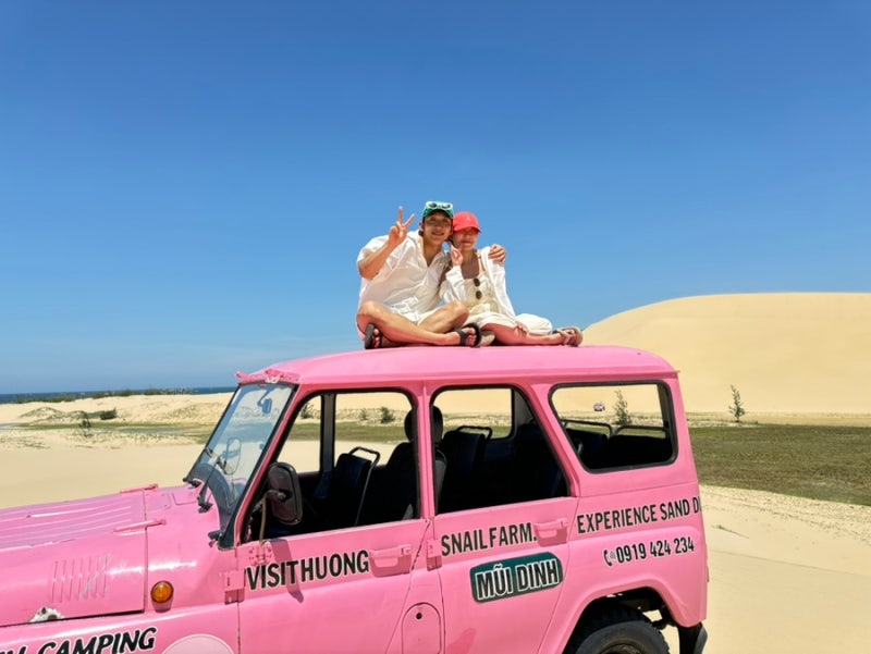 Phan Rang pink jeep