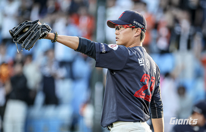 <b>롯데</b> 자이언츠 '안경 에이스' 박세웅, 1회 <b>징크스</b>를 어떻게든... 