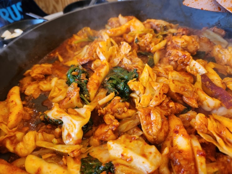  내 마음 속 원픽 맛집. 서울 천호동 닭갈비집 신흥강자 [닭갈비상회]