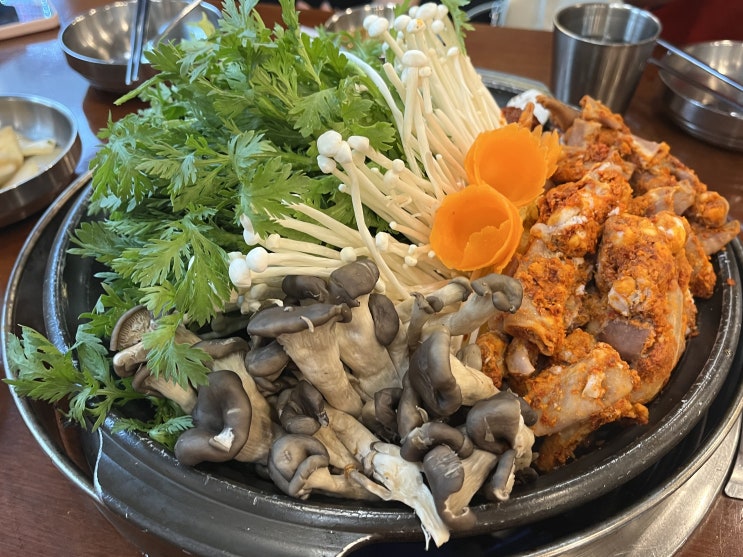  [ 서울 ] 단체모임 회식 가능한 곱창전골 맛집 <강남진해장>