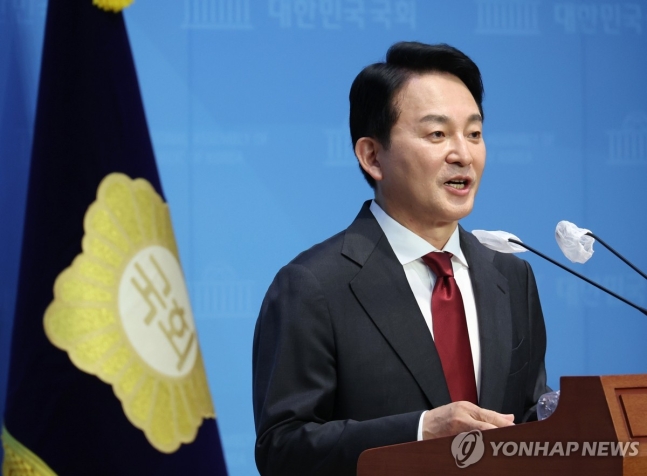 <b>원희룡</b>, <b>한동훈</b> 겨냥 "법무부, 野 '김여사 <b>특검</b>' 공세에 뭘했나"