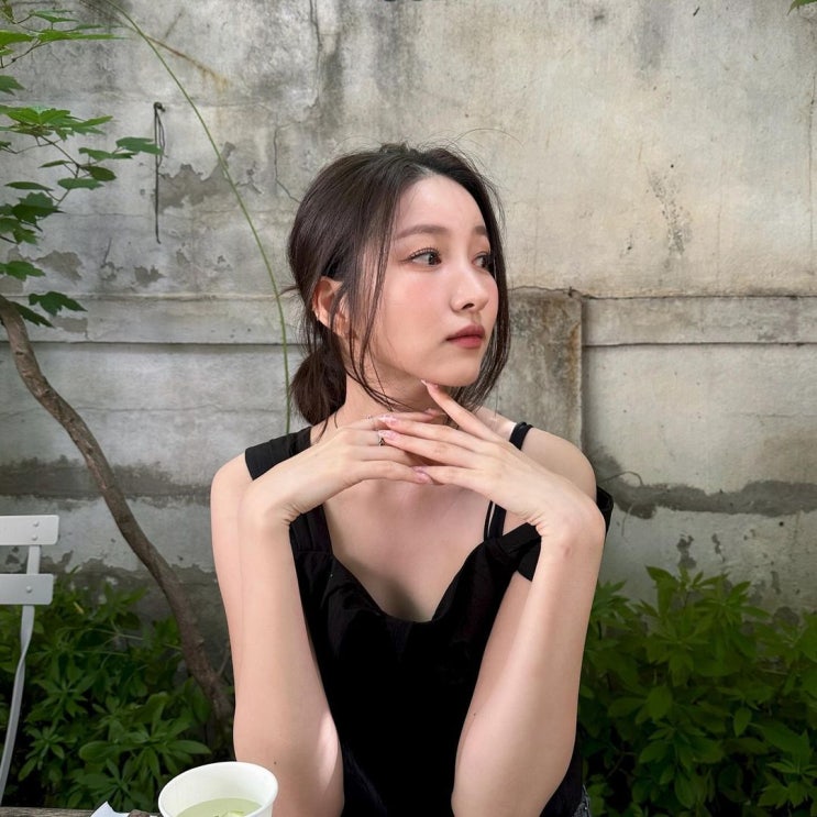  여자친구 소원 인스타그램 코디, 30대 여자 비즈니스 패션 Re Rhee 블라우스 브랜드 추천!