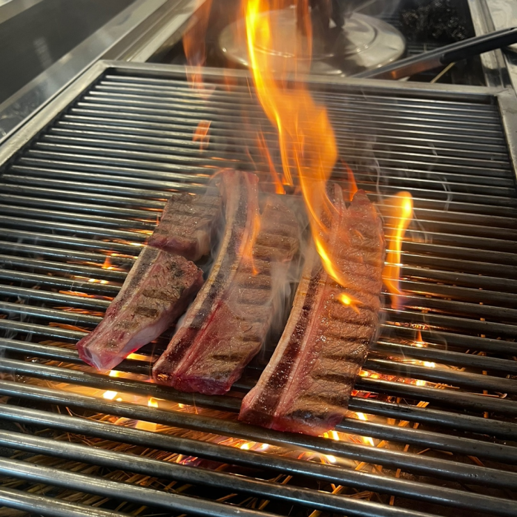  아산 용화동 맛집! 장인댁! 가족모임, 회식장소 단체석 OK!! 짚불구이 전문점  갈매기살 우대 갈비 삼겹살 맛집으로 인정!!! 또 가고 싶은 집!! 신용화동 인테리어 예쁜 식당