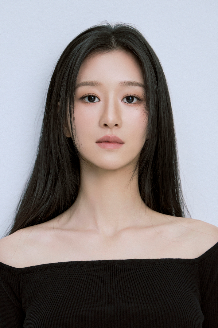 <b>서예지</b> 복귀 신호탄…송강호 소속사에 새 둥지