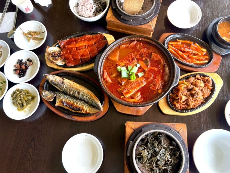  북한강 뷰가 일품인 정갈한 한정식, 북한강 맛집 토담골