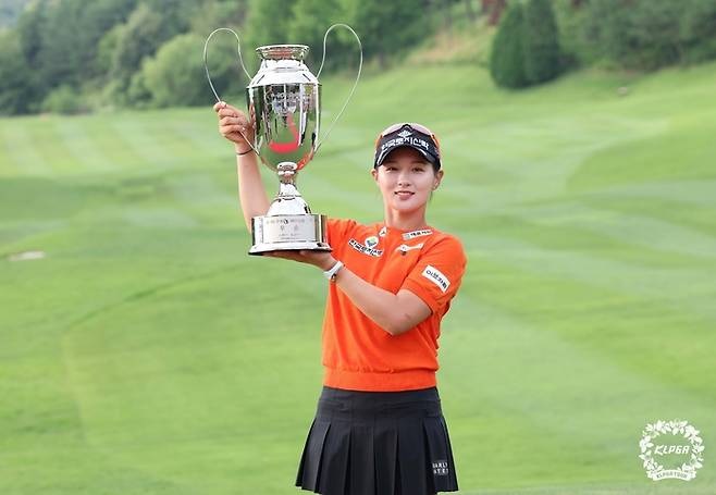 <b>이예원</b>, <b>박지영</b>, <b>박현경</b> 역대급 KLPGA 다승왕 경쟁… 6월... 