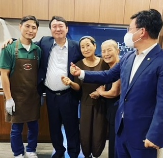 국민의힘<b>황우여 비상대책위원장</b>님이찾은 안동맛집