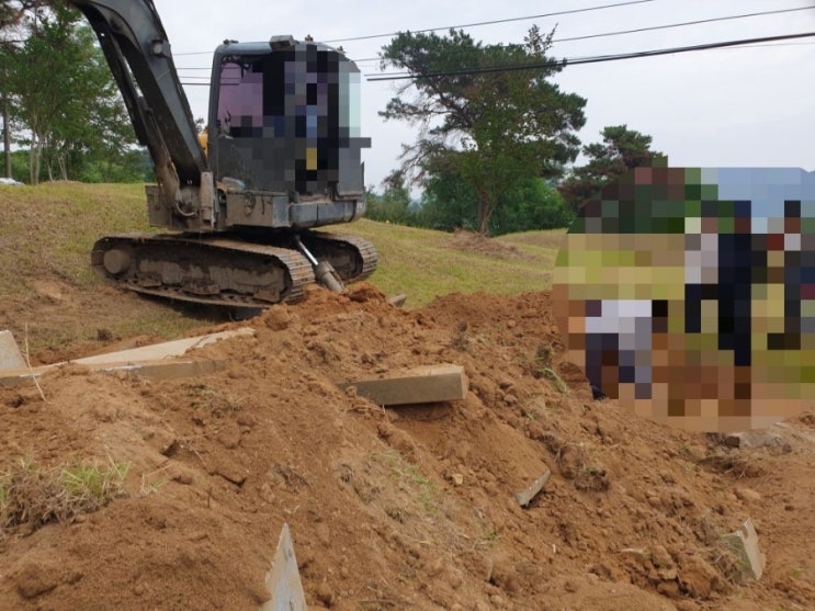  2024년 어모면 자동차서비스 복합단지 및 주행시험장 조성사업 분묘보상 2구화장 고인돌장의사 #어모분묘 #김천분묘 #분묘보상 #손없는날 #윤달 #벌초 #이하늘장사 #이장 #화장