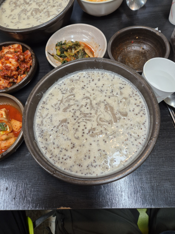  [송파구 방이동]함초밭 들깨칼국수(들깨 톡톡 터지는 들깨칼국수와 양념 팍팍 김치의 조화/이게 보양이지)
