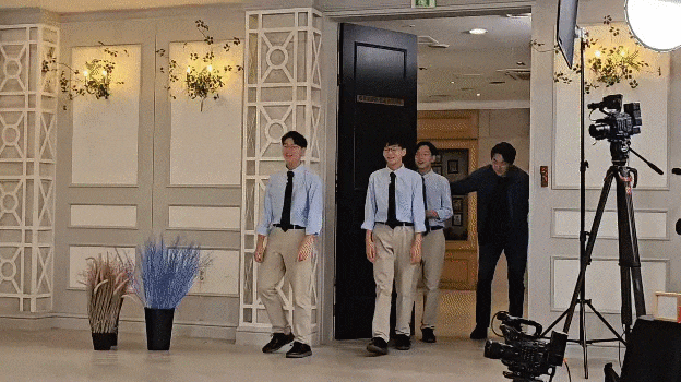  '유 퀴즈 온 더 블럭'에 원조 삼둥이가 뜬다.(송일국과 삼형제 아들-대한,민국,만세)