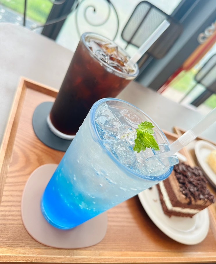  여수 카페 돌산 애견 동반 가능한 오션뷰가 예쁜 비스 토니 카페