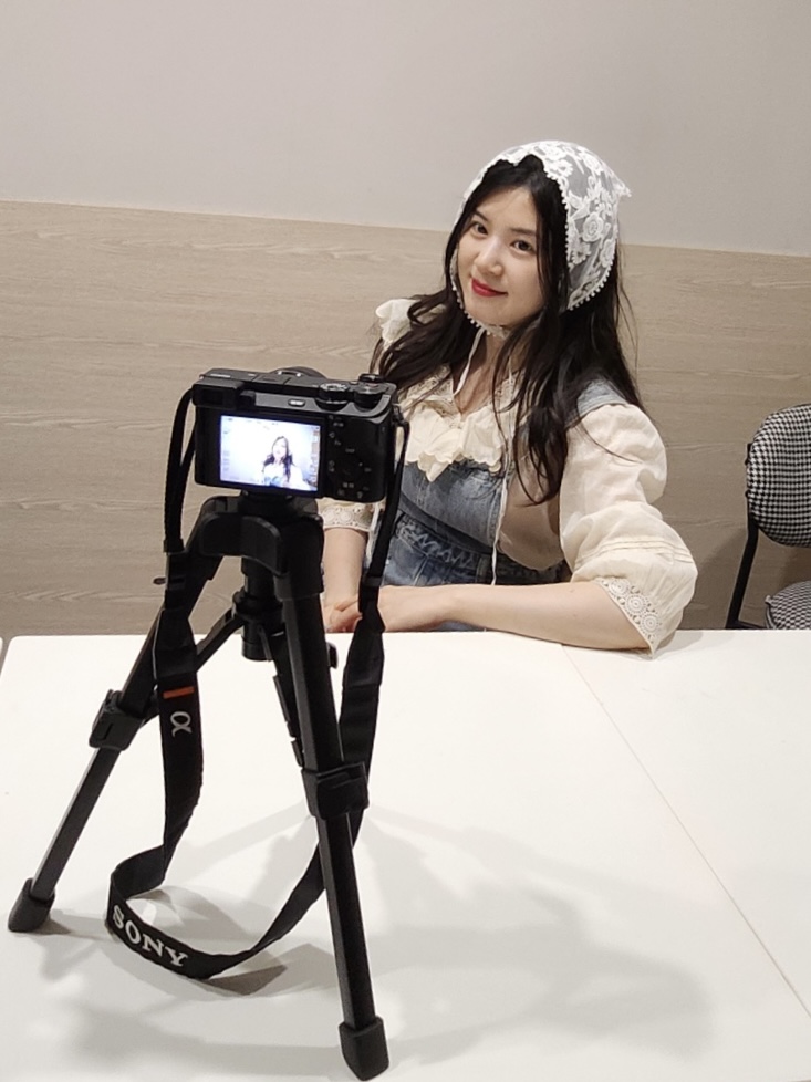  카메라삼각대와 휴대폰삼각대가 합체된 썬포토 모노포드삼각대 Slik Standpod GX-S