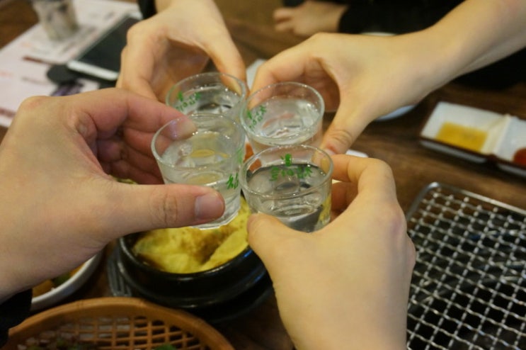  슬플 때 술 생각이 나는 이유는?