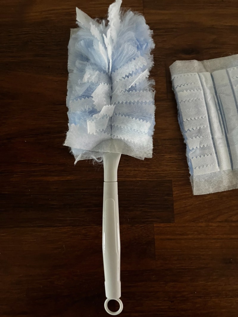 다이소 부직포 먼지털이 실사용 후기 스위퍼더스터와 가격비교