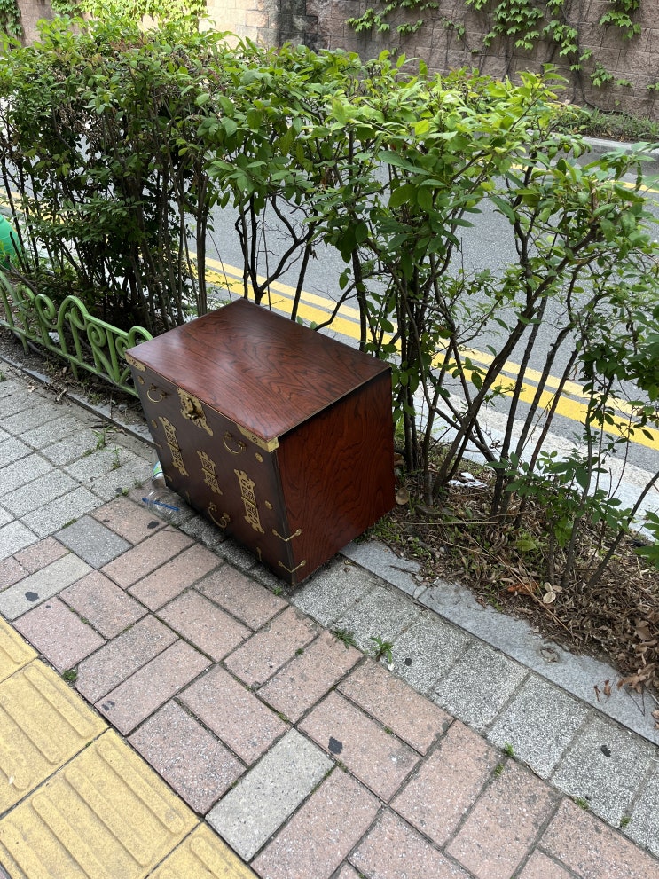  건강검진... 덕분에 공복 유지해야 해서 야식과 술 참았으니.... 매일 건강검진하면 건강해지겠군 / 궤짝 발견, 팝콘 발견, 서브웨이와 쥬씨 묽어짐 이슈