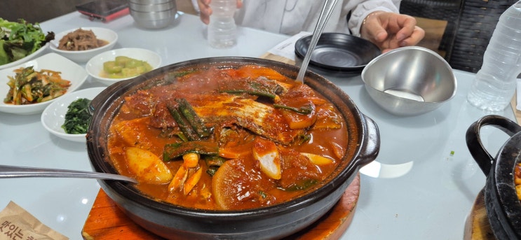  베어크리크 포레스트힐 근처 맛집  려원   정원이 멋있는곳입니다.