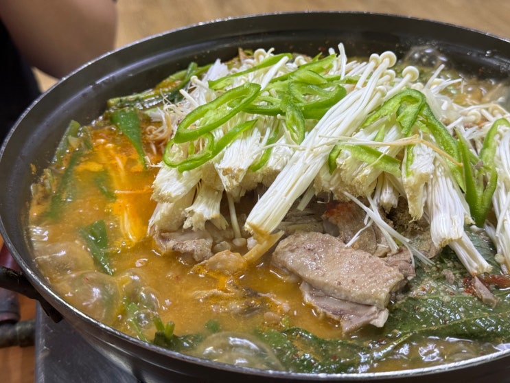  서울 동대문구 토박이도 몰랐던 답십리오리전골맛집 풍년식당(오리전골, 볶음밥)