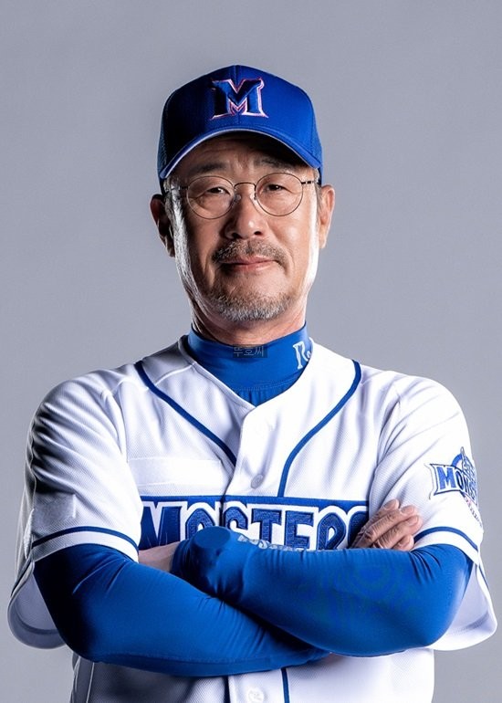 <b>이광길</b> 해설위원 <b>지연 황재균</b> 이혼설 언급 사과