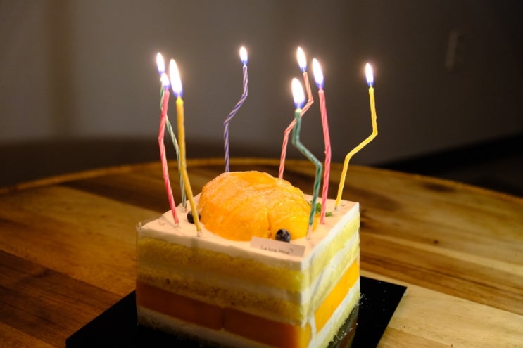  제주 구옥을 감성으로 채운 라룬블루는 애플망고로 만든 제주도 케이크가 유명한 서귀포 카페 후기