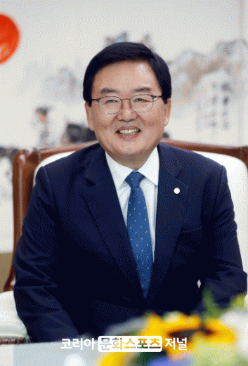 [민선 8기 2주년]<b>문인</b> 광주광역시 <b>북구청장</b>, “모두가 누리는... 