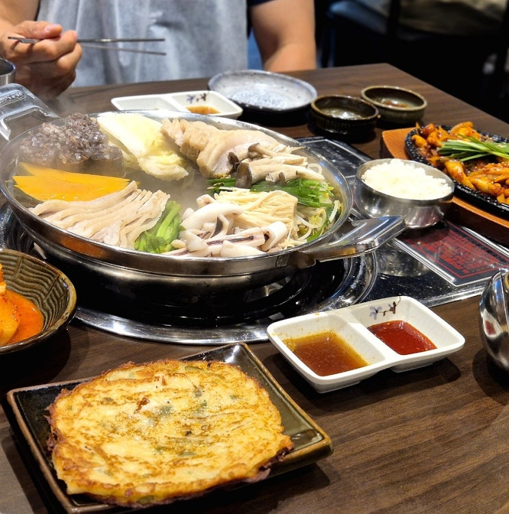  삼성역 순대국 담백한 수육전골 딱 내스타일