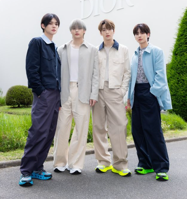 <b>세븐틴</b> 투바투 르세라핌 하이브 일본 <b>오리콘</b> 상반기 <b>랭킹</b> 싹쓸이