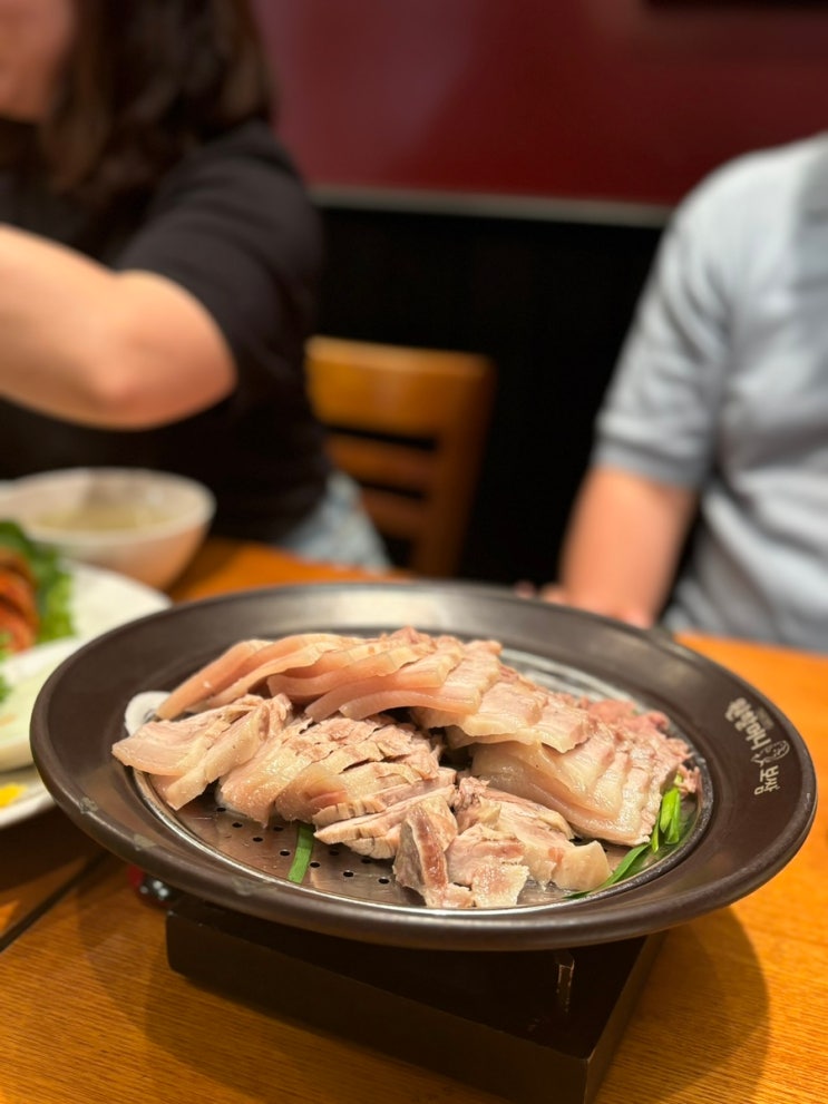  원할머니보쌈족발 본점 내돈내산 후기 황학동 회식 추천