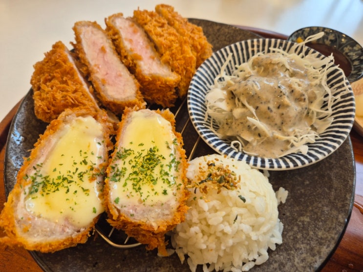  신촌 맛집 연세대 돈까스 점심 추천 백소정 신촌점