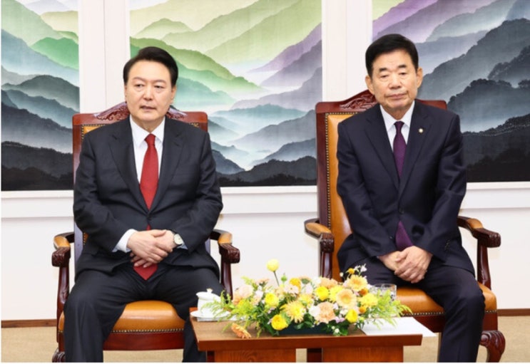 윤석열 <b>대통령</b>은 <b>이태원</b> 참사를 특정 세력의 조작이라고... 
