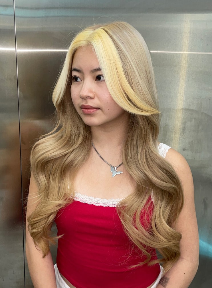  보그헤어 홍대점 구슬 디자이너 외국애기머리색 코토리베이지