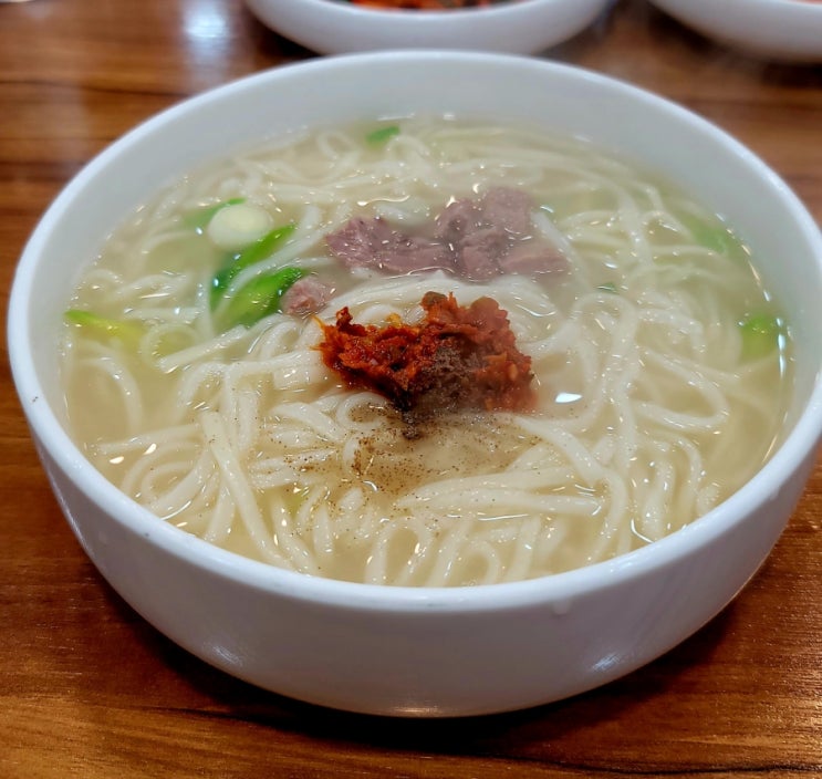  내돈내산 종로구 혜화역 대학로 사골육수  칼국수 맛집 혜화칼국수