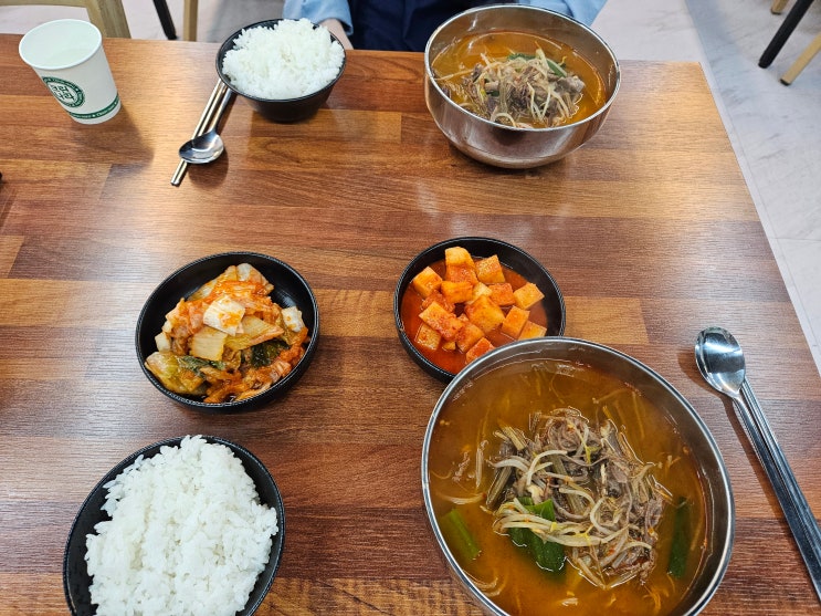  약간은 '공부방'느낌의 국물맛이 훌륭한 대화역 '달맞이 토종닭'