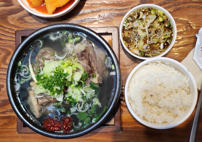 송도 곰탕 맛집 깨비옥 월드마크점 꼬리곰탕 한우 우족탕 : 네이버 블로그
