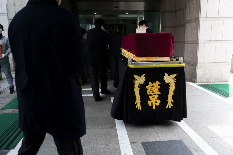 다가올 사망자 급증 시대, '공영' 장례 확대해야 다가올 사망자 급증 시대, '공영' 장례 확대해야