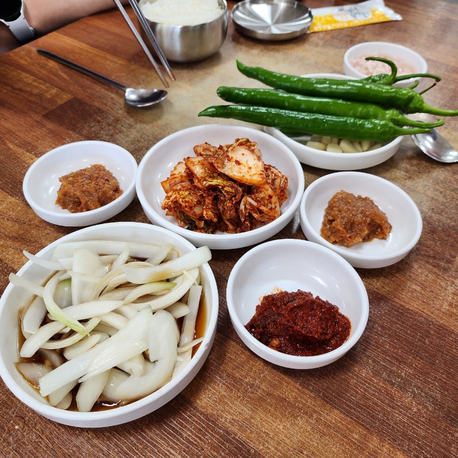 성주돼지국밥 용산점 사진 5