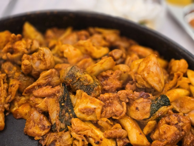  파주 금촌로타리 닭갈비 맛집 무한리필 닭갈비제작소